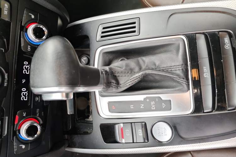Used Audi A5 2012 2.0TFSI Sportback Gear Lever