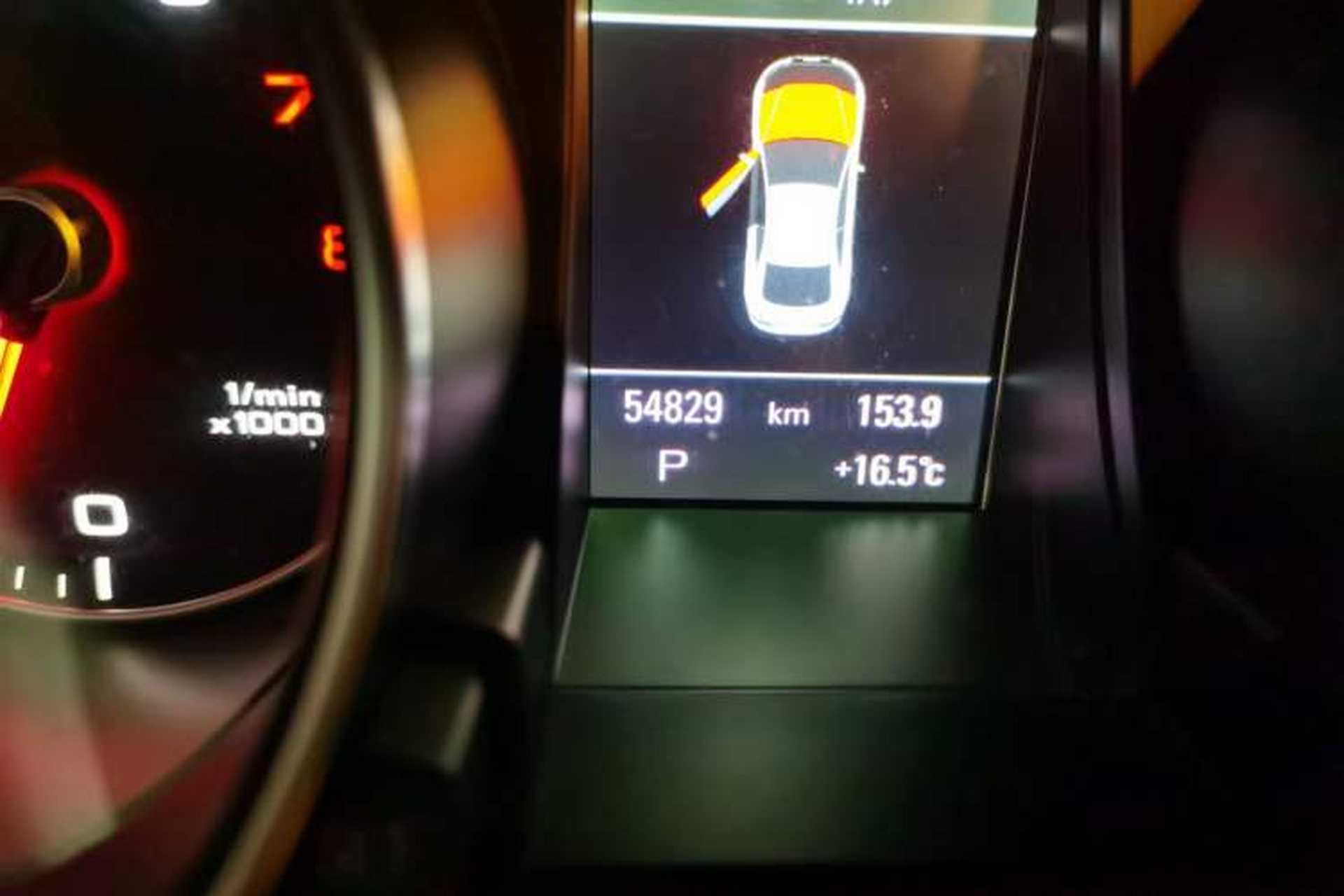 Used Audi A5 2012 3.0TFSI Coupe quattro Odometer Close Up