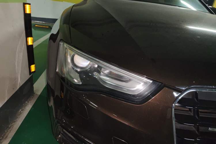 Used Audi A5 2012 3.0TFSI Sportback quattro Right Front Headlight