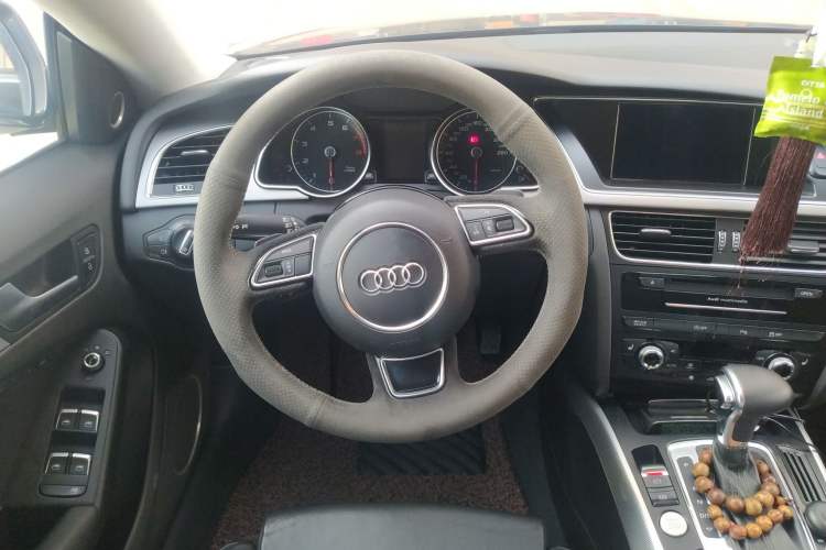 Used Audi A5 2012 3.0TFSI Sportback quattro Steering Wheel