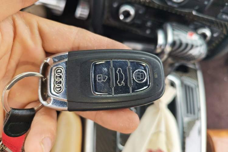 Used Audi A5 2012 2.0TFSI Cabriolet Vehicle Key