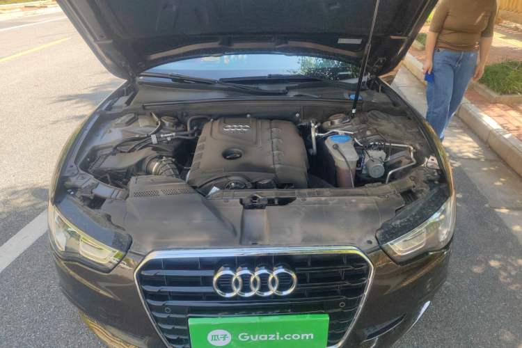 Used Audi A5 2012 2.0TFSI Sportback Engine Bay
