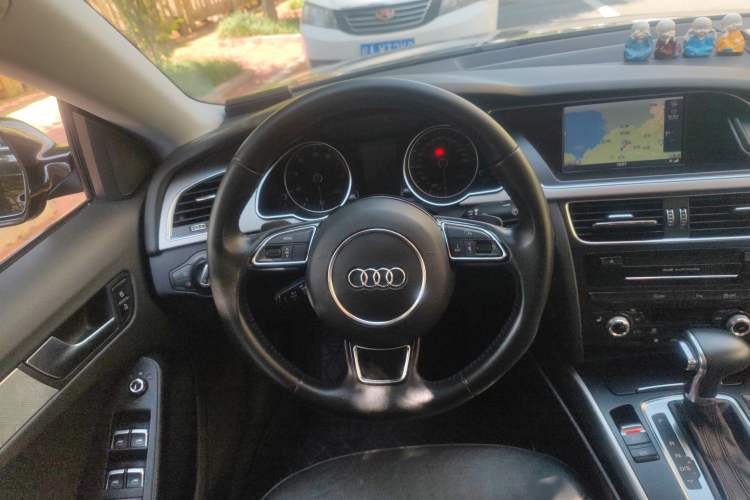 Used Audi A5 2012 2.0TFSI Sportback Steering Wheel
