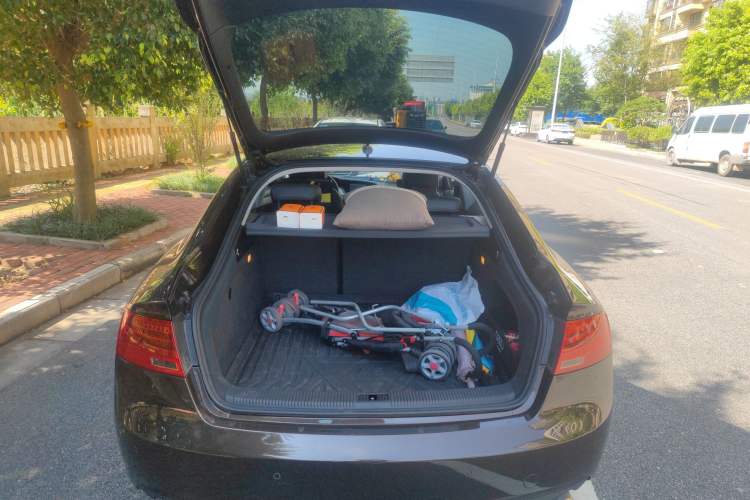 Used Audi A5 2012 2.0TFSI Sportback Trunk