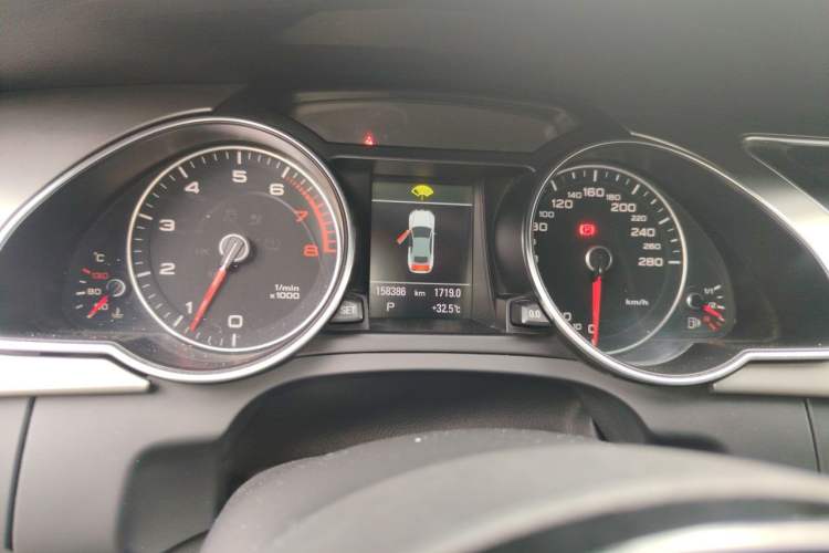 Used Audi A5 2012 2.0TFSI Cabriolet Instrument Cluster