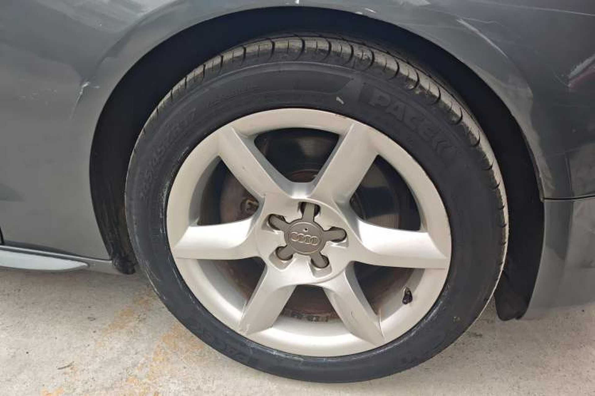 Used Audi A5 2012 2.0TFSI Cabriolet Right Front Wheel Hub