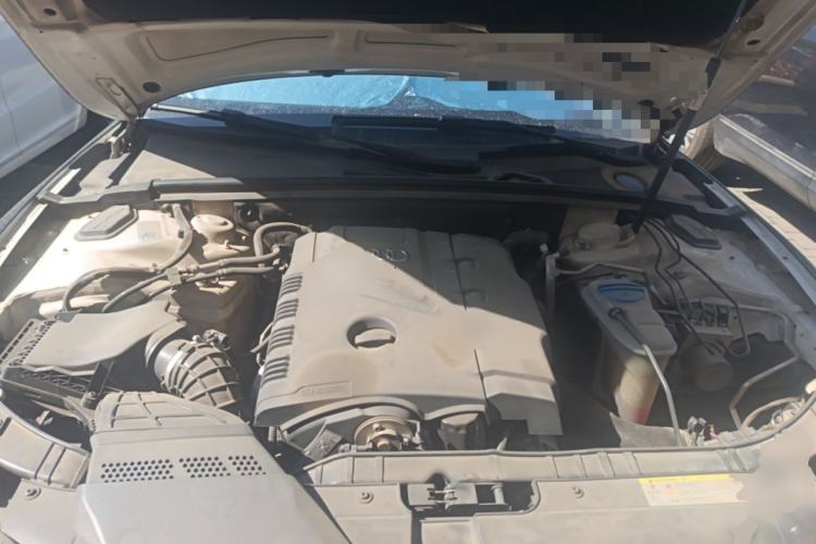 Used Audi A5 2012 2.0TFSI Sportback quattro Engine Bay