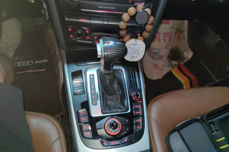 Used Audi A5 2012 2.0TFSI Sportback Gear Lever
