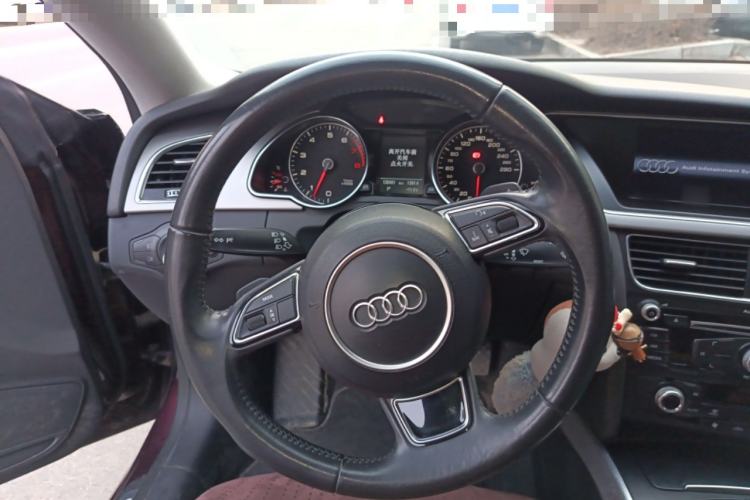 Used Audi A5 2012 2.0TFSI Coupe Steering Wheel