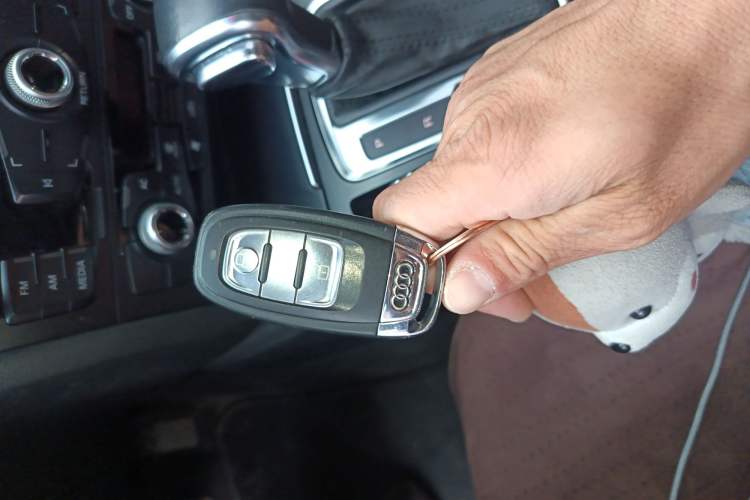 Used Audi A5 2012 2.0TFSI Coupe Vehicle Key