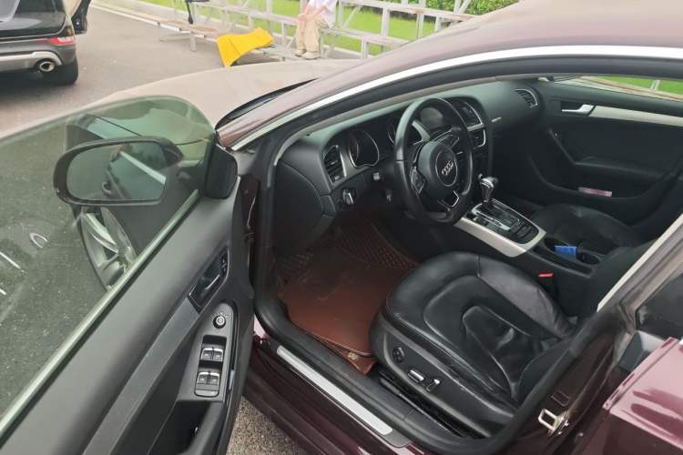 Used Audi A5 2012 2.0TFSI Sportback Driver Seat