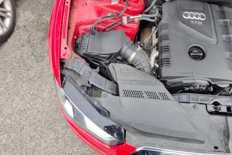 Used Audi A5 2012 2.0TFSI Sportback Engine Bay Right