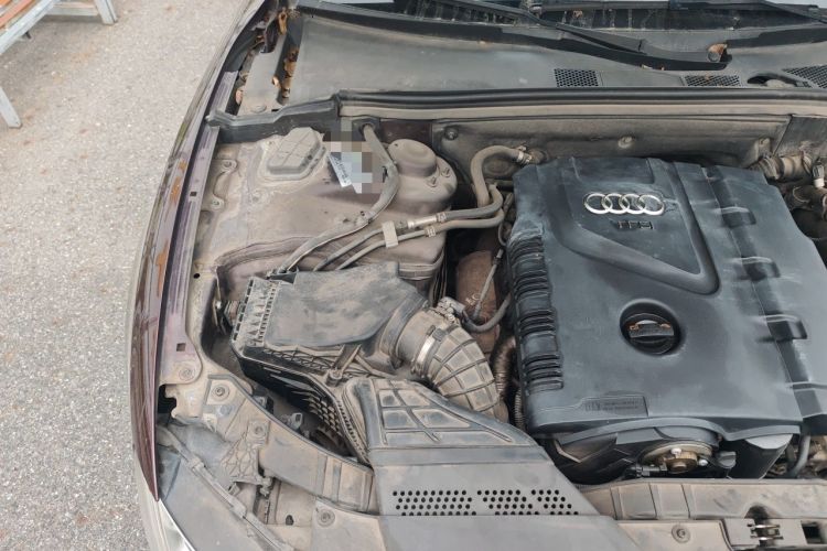 Used Audi A5 2012 2.0TFSI Sportback Engine Bay Right