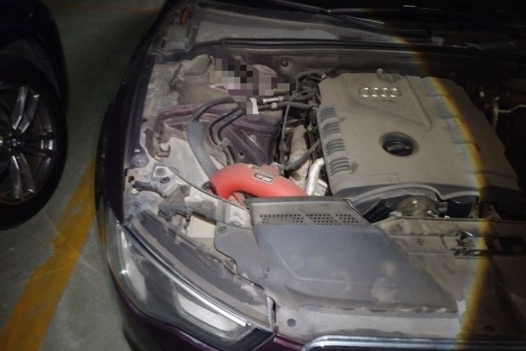 Used Audi A5 2012 2.0TFSI Sportback Engine Bay Right