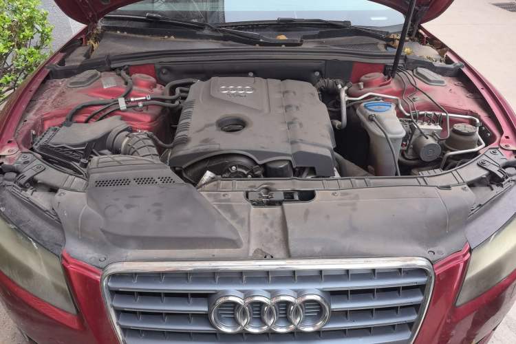 Used Audi A5 2012 2.0TFSI Coupe Engine Bay