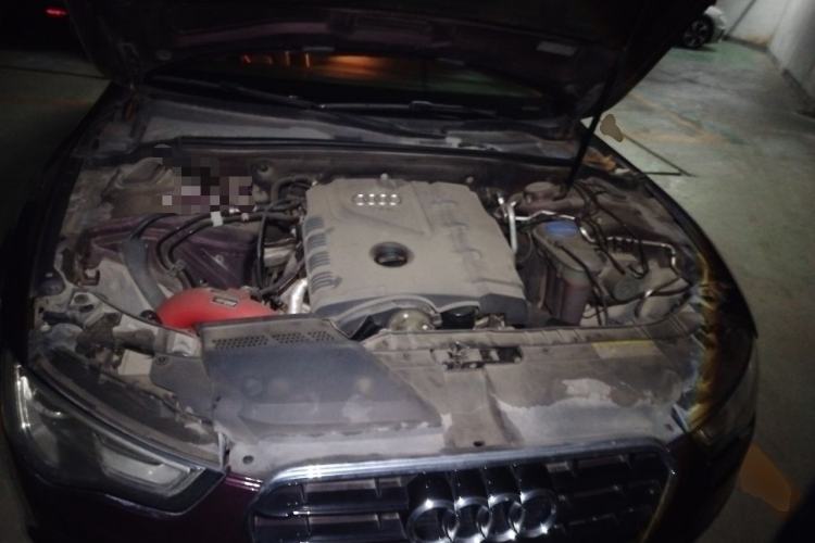 Used Audi A5 2012 2.0TFSI Sportback Engine Bay