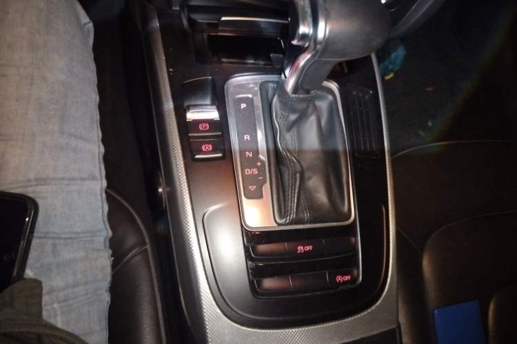 Used Audi A5 2012 2.0TFSI Sportback Gear Lever