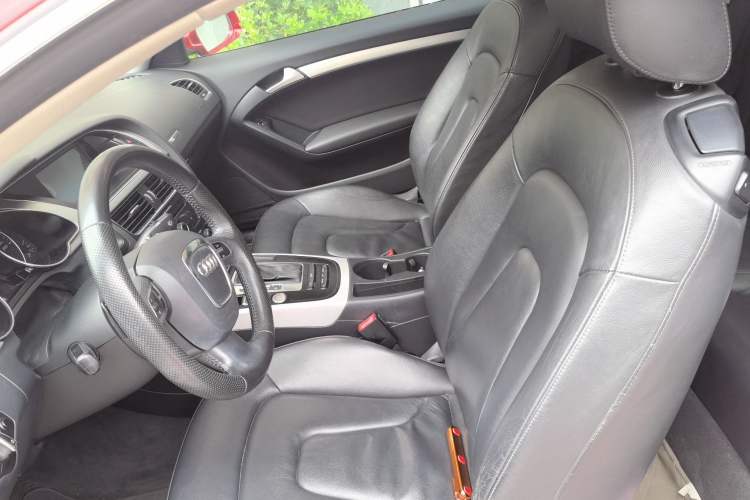 Used Audi A5 2012 2.0TFSI Coupe Left Front Seat