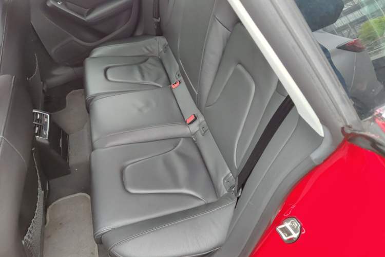 Used Audi A5 2012 2.0TFSI Sportback Left Rear Seat