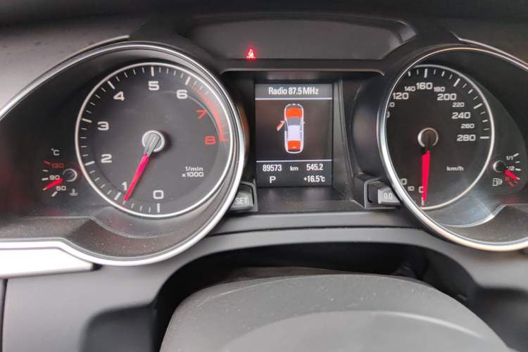 Used Audi A5 2012 2.0TFSI Sportback Odometer Close Up