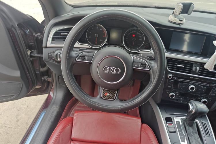 Used Audi A5 2012 2.0TFSI Cabriolet quattro Steering Wheel