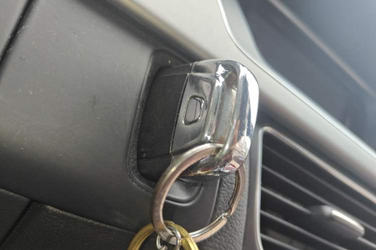 Used Audi A5 2012 2.0TFSI Cabriolet quattro Vehicle Key