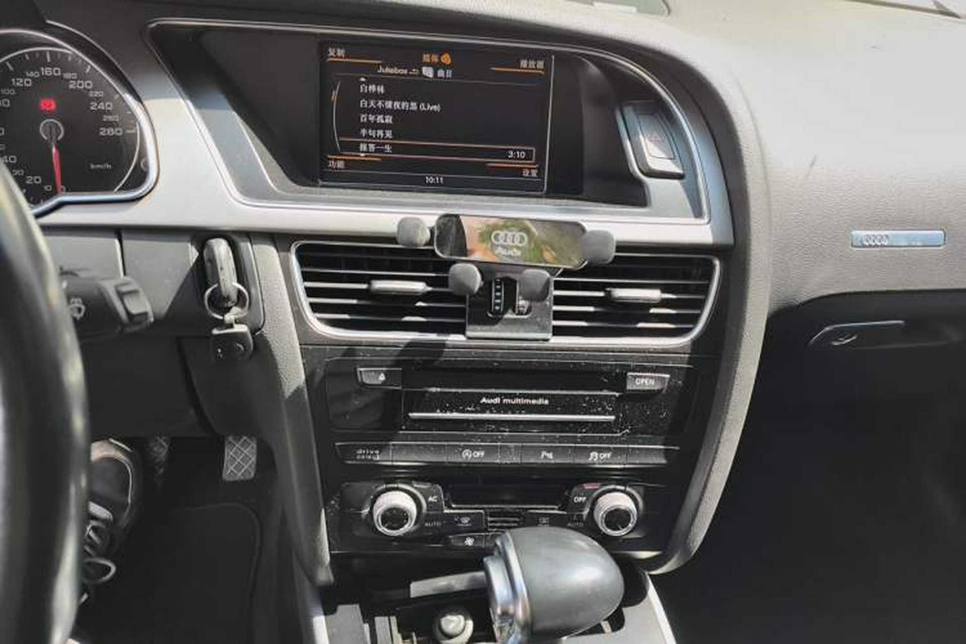 Used Audi A5 2012 2.0TFSI Coupe Audio And AC Panel