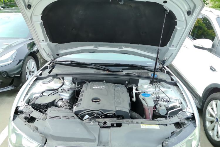 Used Audi A5 2012 2.0TFSI Coupe Engine Bay