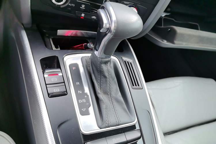 Used Audi A5 2012 2.0TFSI Coupe Gear Lever