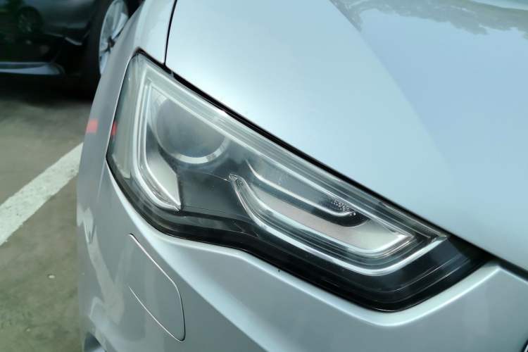 Used Audi A5 2012 2.0TFSI Coupe Right Front Headlight