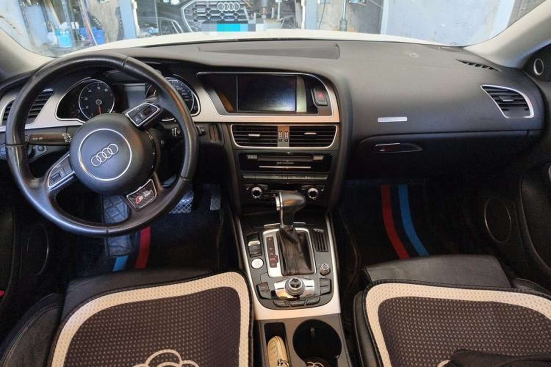 Used Audi A5 2012 3.0TFSI Sportback quattro Center Console
