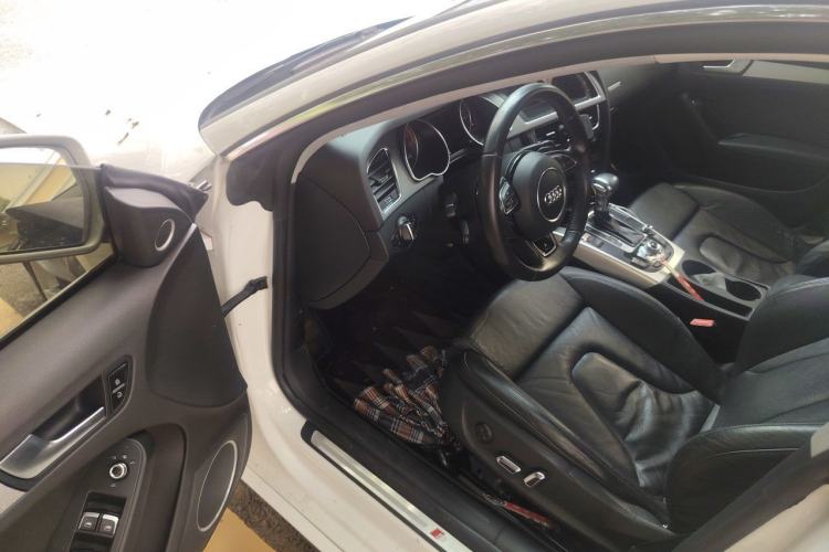 Used Audi A5 2012 2.0TFSI Sportback quattro Driver Seat