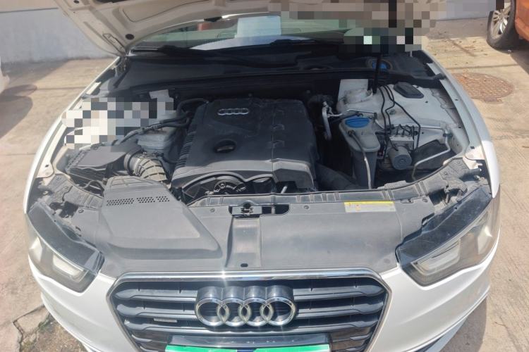 Used Audi A5 2012 2.0TFSI Coupe quattro Engine Bay