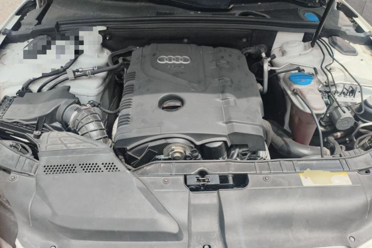 Used Audi A5 2012 2.0TFSI Coupe Engine Bay