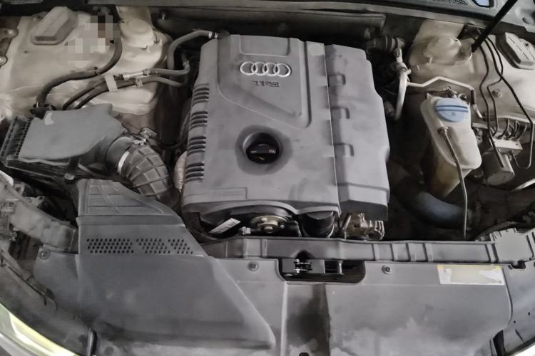 Used Audi A5 2012 2.0TFSI Coupe Engine Bay