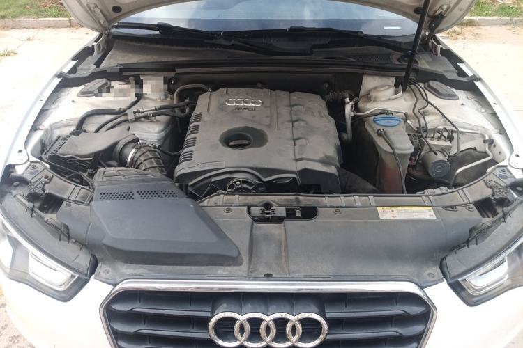 Used Audi A5 2012 2.0TFSI Coupe Engine Bay