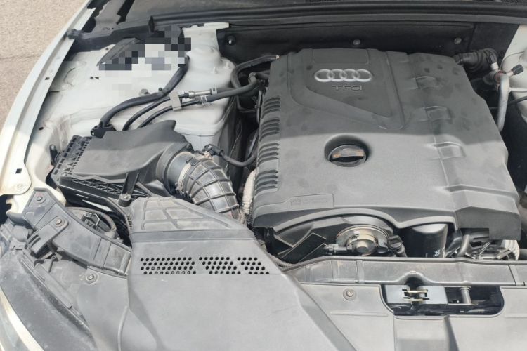 Used Audi A5 2012 2.0TFSI Coupe Engine Bay Right