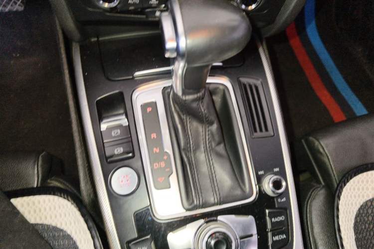 Used Audi A5 2012 3.0TFSI Sportback quattro Gear Lever