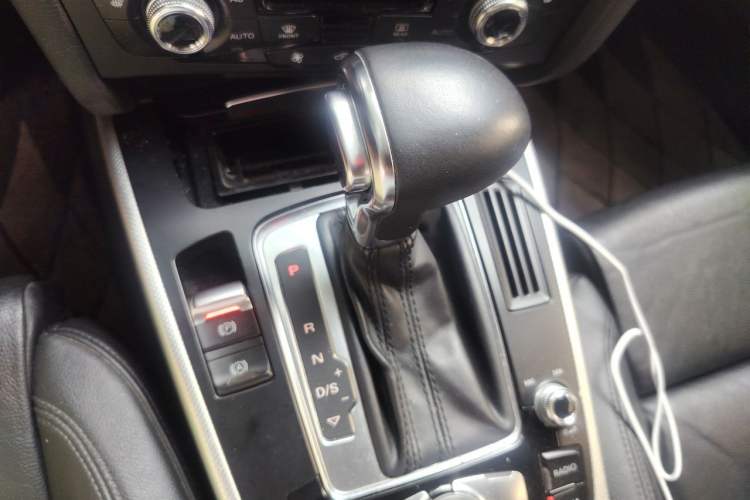 Used Audi A5 2012 2.0TFSI Sportback quattro Gear Lever