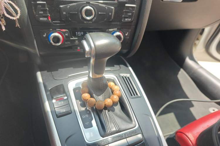 Used Audi A5 2012 2.0TFSI Coupe quattro Gear Lever