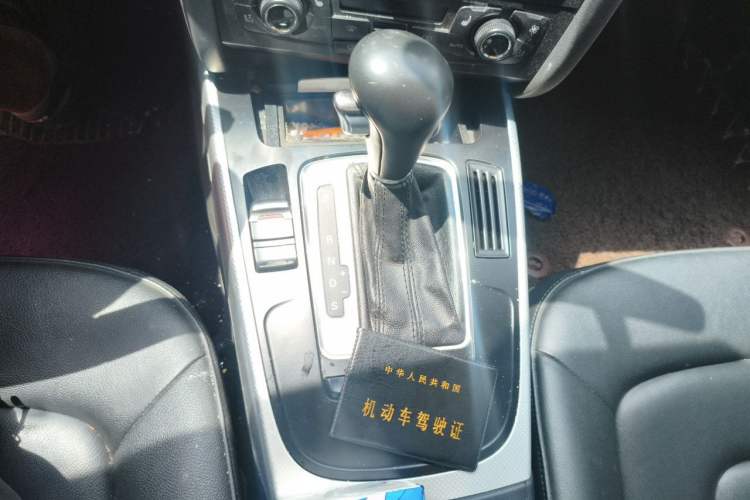 Used Audi A5 2012 2.0TFSI Coupe Gear Lever