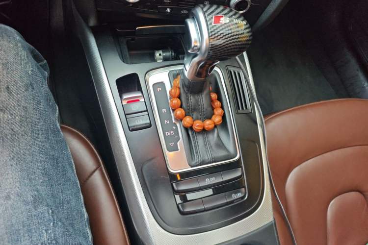Used Audi A5 2012 2.0TFSI Sportback Gear Lever