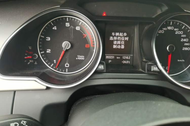 Used Audi A5 2012 2.0TFSI Sportback Odometer Close Up