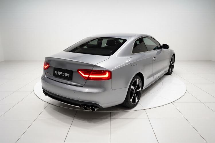 Used Audi A5 2012 2.0TFSI Coupe Rear Right 45 Deg