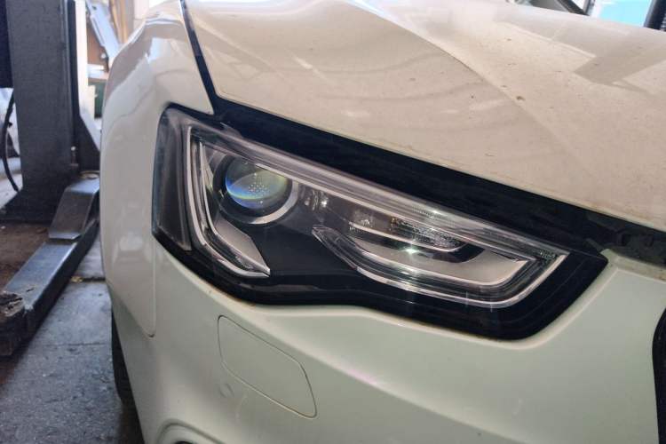 Used Audi A5 2012 3.0TFSI Sportback quattro Right Front Headlight