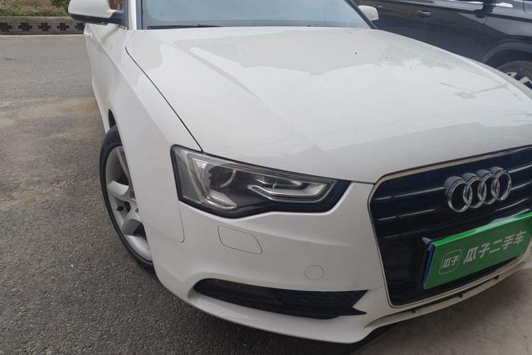 Used Audi A5 2012 2.0TFSI Cabriolet Right Front Headlight