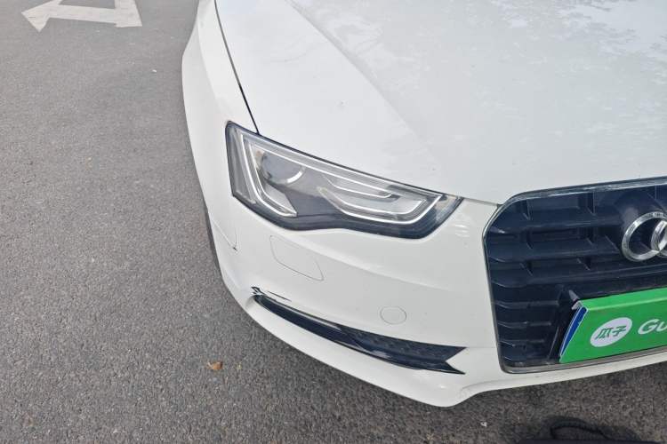 Used Audi A5 2012 2.0TFSI Sportback Right Front Headlight