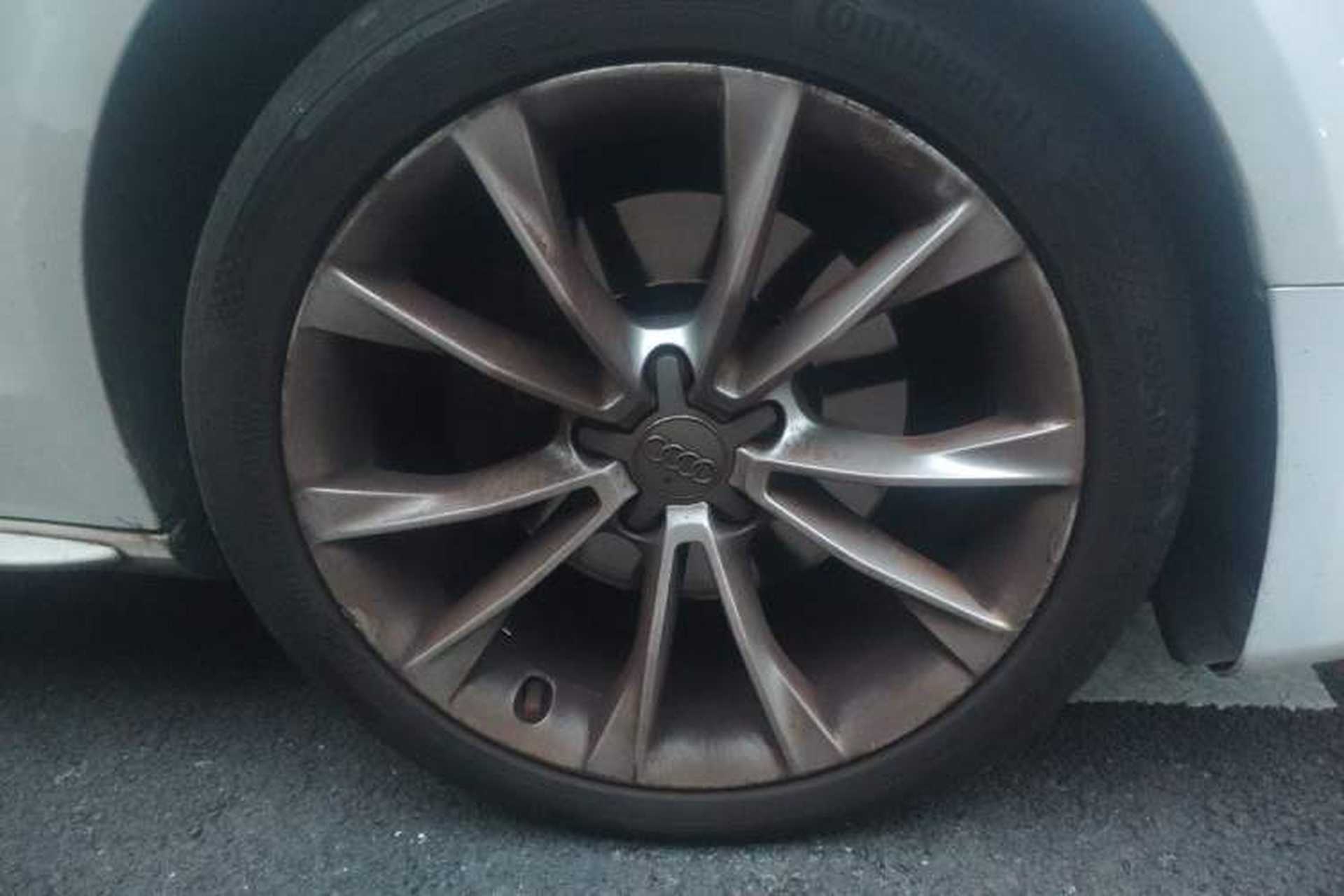 Used Audi A5 2012 2.0TFSI Sportback quattro Right Front Wheel Hub