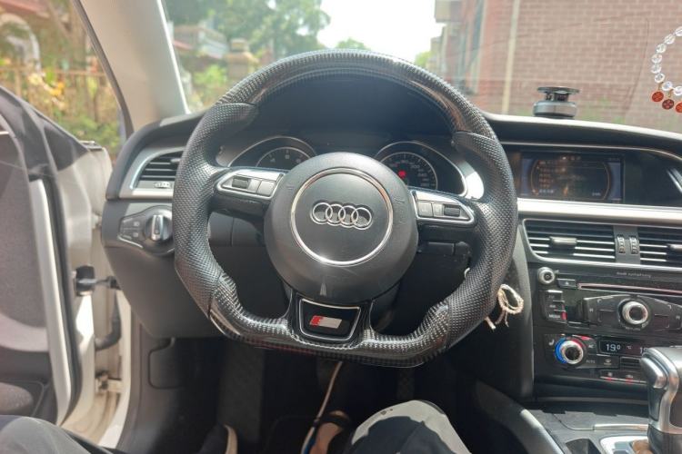 Used Audi A5 2012 2.0TFSI Coupe quattro Steering Wheel