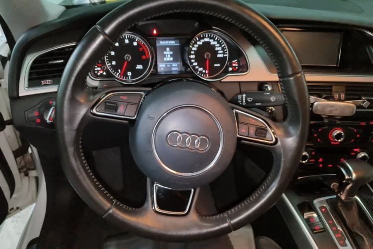 Used Audi A5 2012 2.0TFSI Coupe Steering Wheel